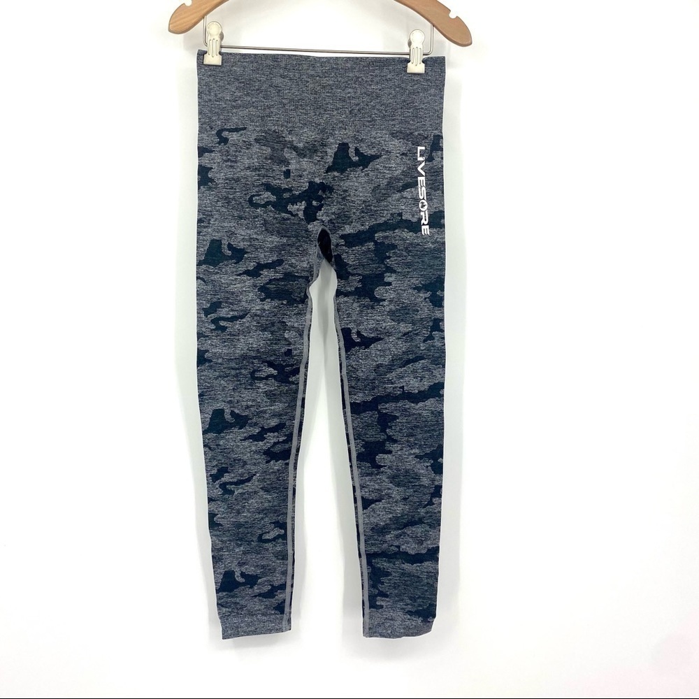 Livesore grey camo seamless leggings M